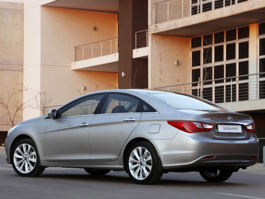  Hyundai Sonata 2010 года  (ZA) (фото 4 из 16)